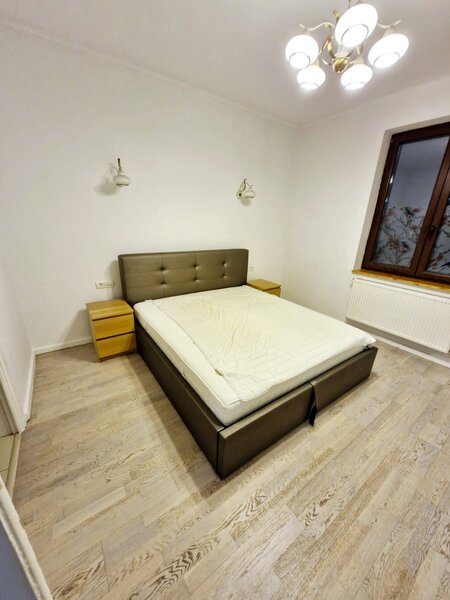 Lt. Niculescu Romulux, Bazar 29, Sectorul 2, Bucuresti.